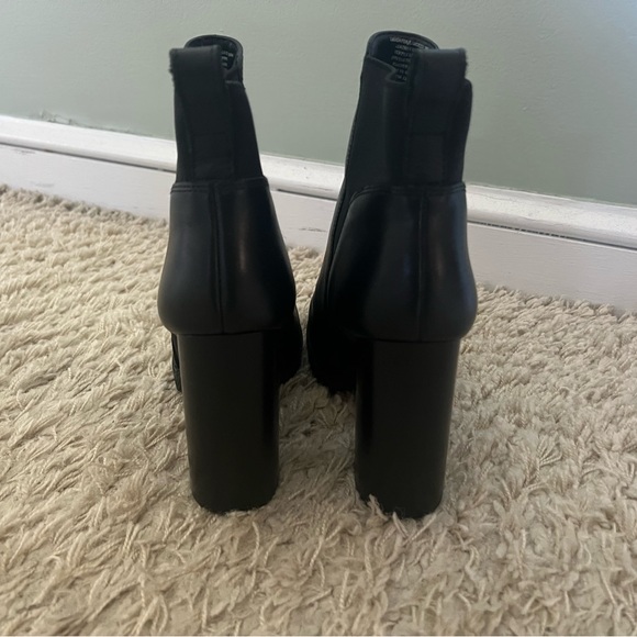 STEVE MADDEN Laughter Booties - Picture 2 of 5